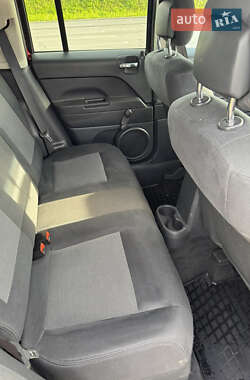 Внедорожник / Кроссовер Jeep Patriot 2011 в 