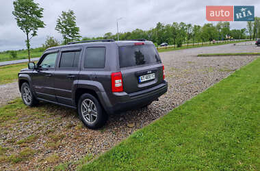 Позашляховик / Кросовер Jeep Patriot 2015 в 