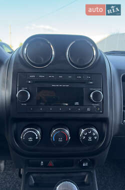 Позашляховик / Кросовер Jeep Patriot 2014 в 