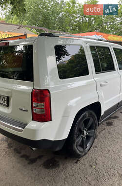 Позашляховик / Кросовер Jeep Patriot 2016 в 