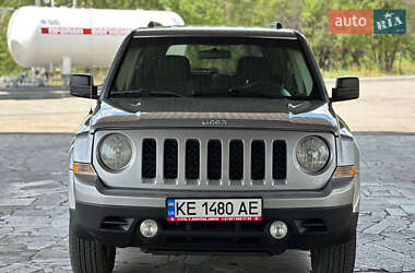 Внедорожник / Кроссовер Jeep Patriot 2014 в 