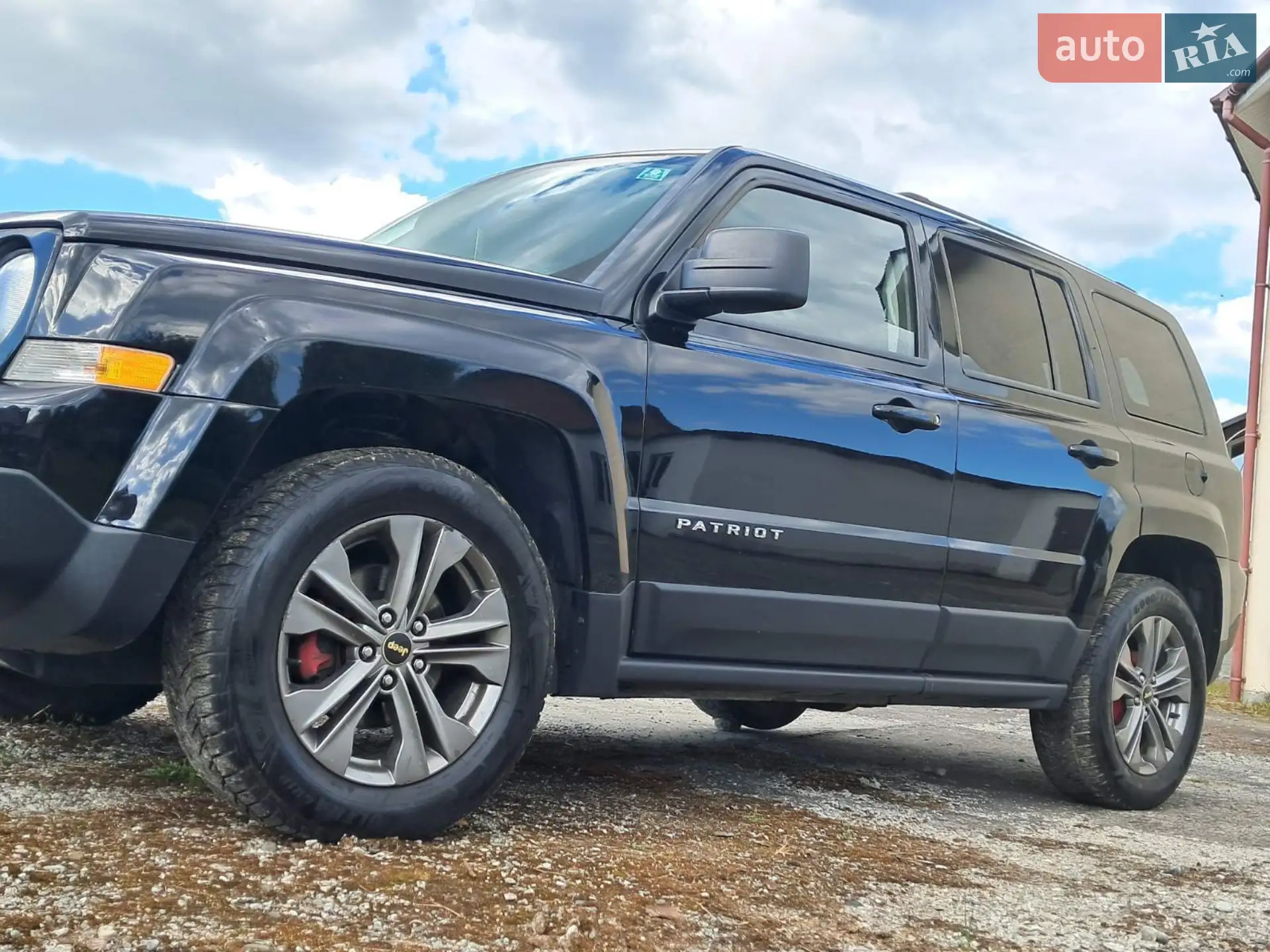2015 Jeep Liberty (Patriot) - мініатюра 3