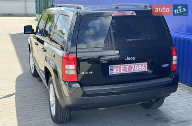 Внедорожник / Кроссовер Jeep Patriot 2013 в 
