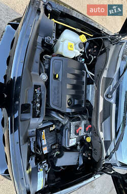 Внедорожник / Кроссовер Jeep Patriot 2013 в 