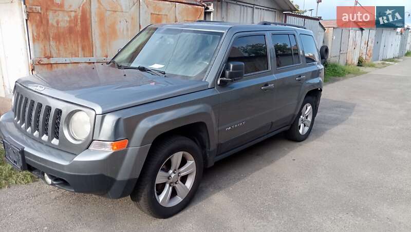 Внедорожник / Кроссовер Jeep Patriot 2012 в Киеве