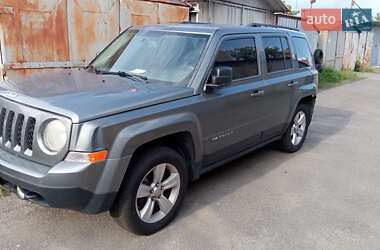 Внедорожник / Кроссовер Jeep Patriot 2012 в 