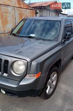 Внедорожник / Кроссовер Jeep Patriot 2012 в 