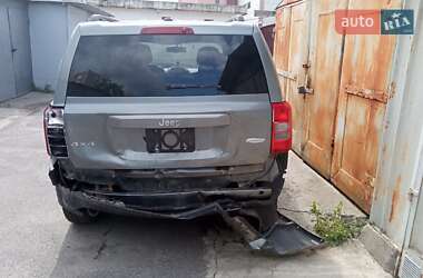 Внедорожник / Кроссовер Jeep Patriot 2012 в 
