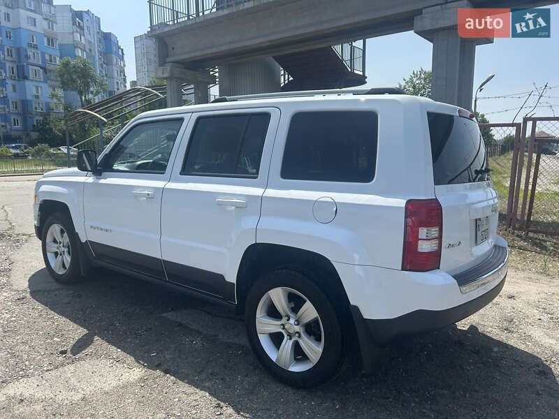 Позашляховик / Кросовер Jeep Patriot 2014 в Києві