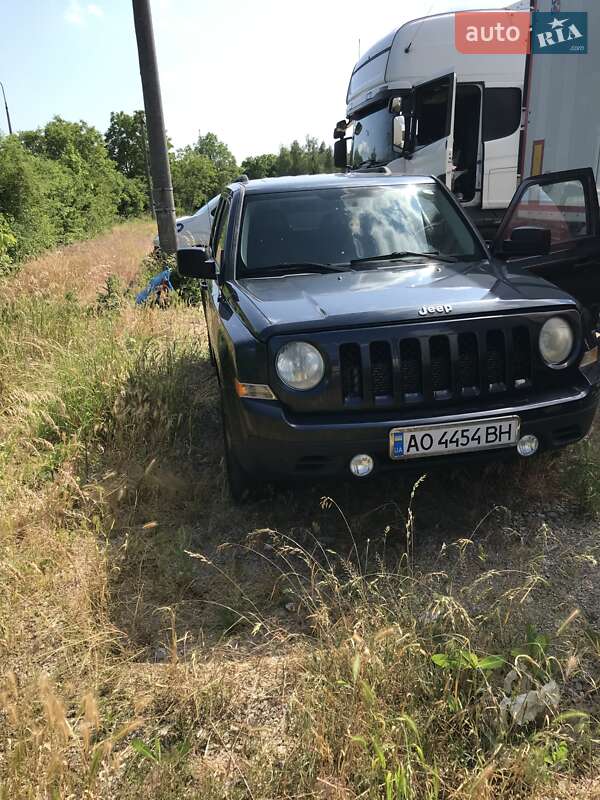 Внедорожник / Кроссовер Jeep Patriot 2014 в Мукачево