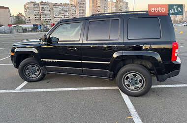 Внедорожник / Кроссовер Jeep Patriot 2015 в 