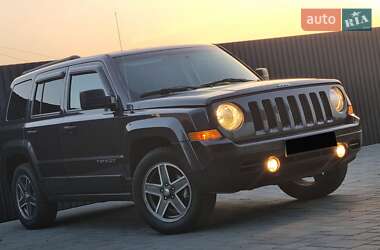 Внедорожник / Кроссовер Jeep Patriot 2015 в Рожнятове