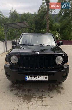 Позашляховик / Кросовер Jeep Patriot 2007 в Верховині