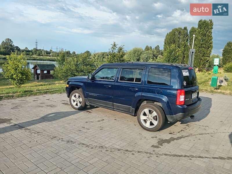 Позашляховик / Кросовер Jeep Patriot 2013 в Каневі