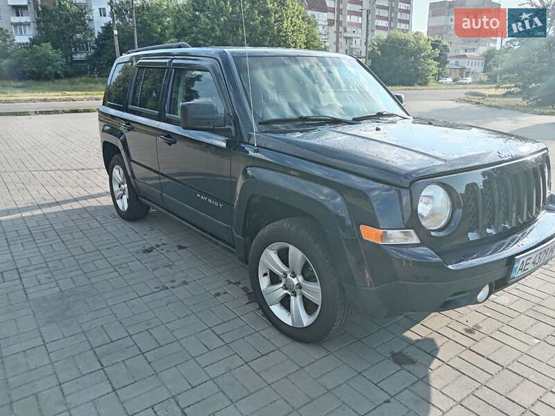 Позашляховик / Кросовер Jeep Patriot 2013 в Каневі
