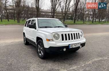 Внедорожник / Кроссовер Jeep Patriot 2015 в Киеве