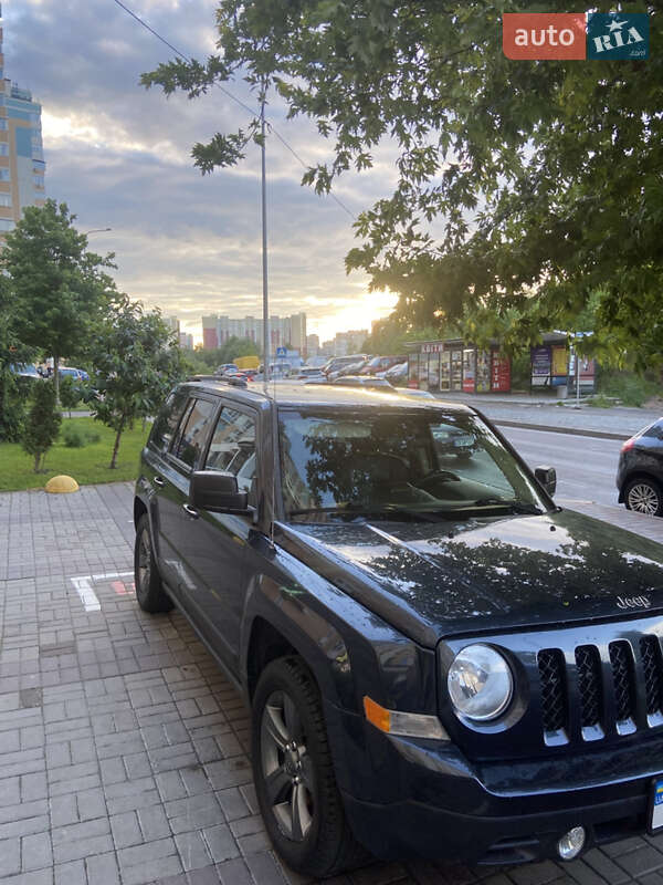 Внедорожник / Кроссовер Jeep Patriot 2014 в Киеве