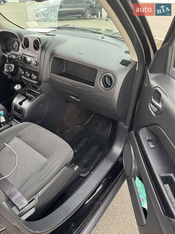 Позашляховик / Кросовер Jeep Patriot 2015 в Києві