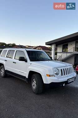 Внедорожник / Кроссовер Jeep Patriot 2013 в Ровно