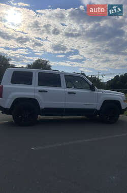 Внедорожник / Кроссовер Jeep Patriot 2013 в Ивано-Франковске