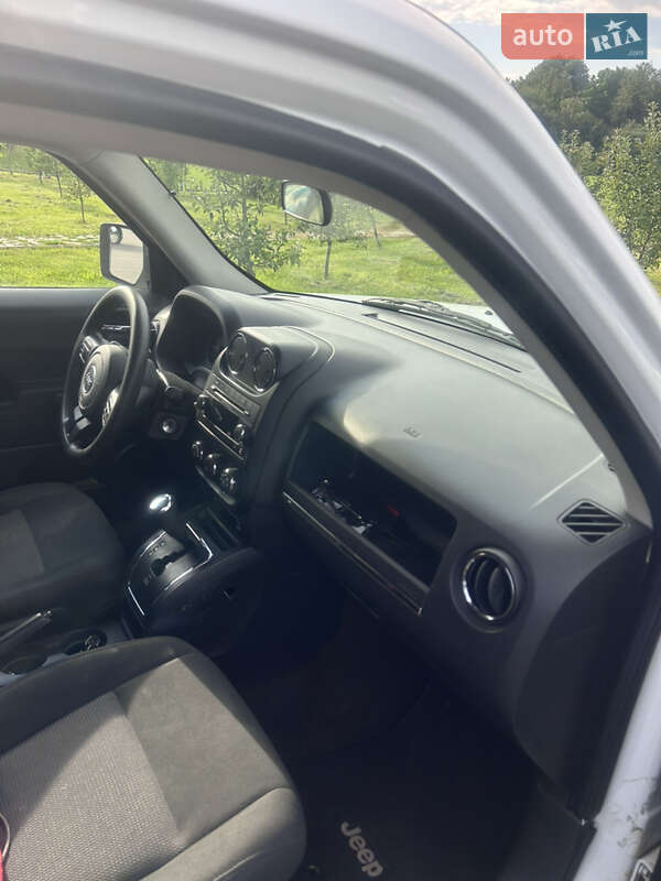 Позашляховик / Кросовер Jeep Patriot 2013 в Івано-Франківську