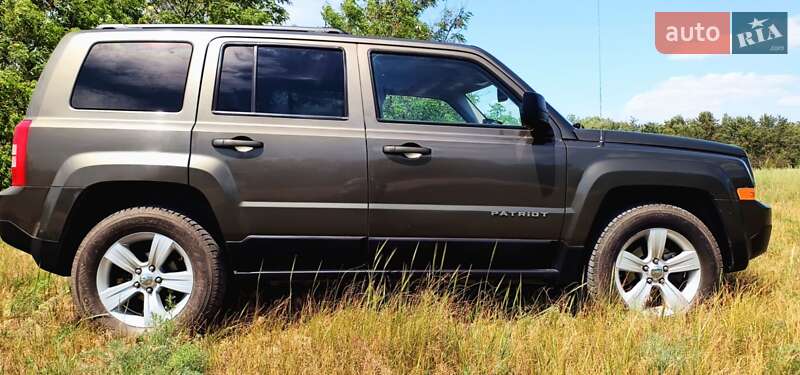 Внедорожник / Кроссовер Jeep Patriot 2015 в Днепре