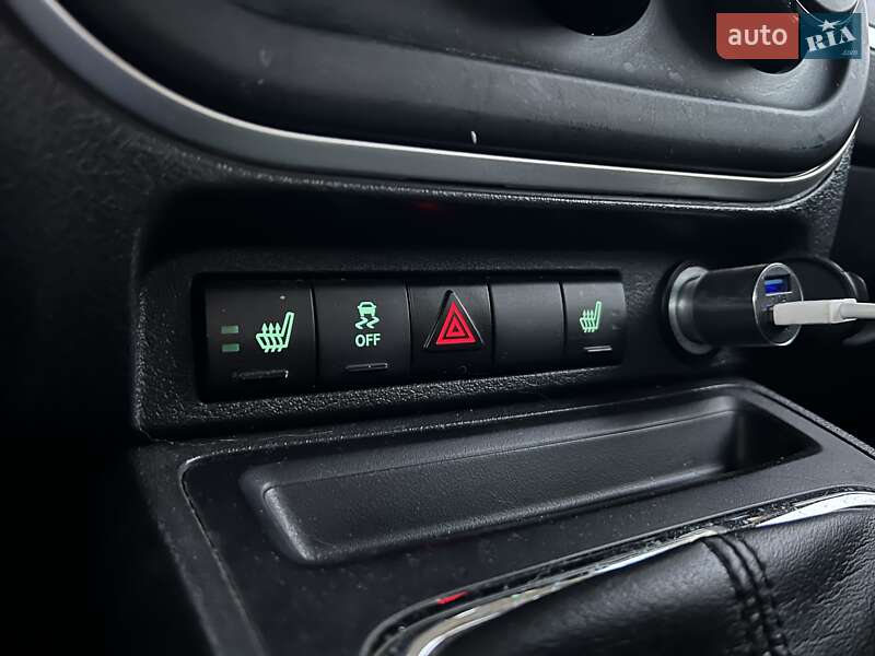 Внедорожник / Кроссовер Jeep Patriot 2014 в Киеве