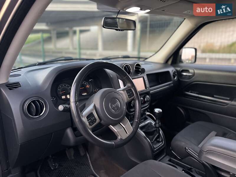 Внедорожник / Кроссовер Jeep Patriot 2014 в Киеве