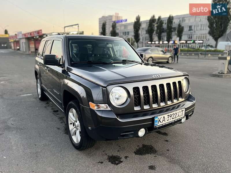 Внедорожник / Кроссовер Jeep Patriot 2014 в Киеве