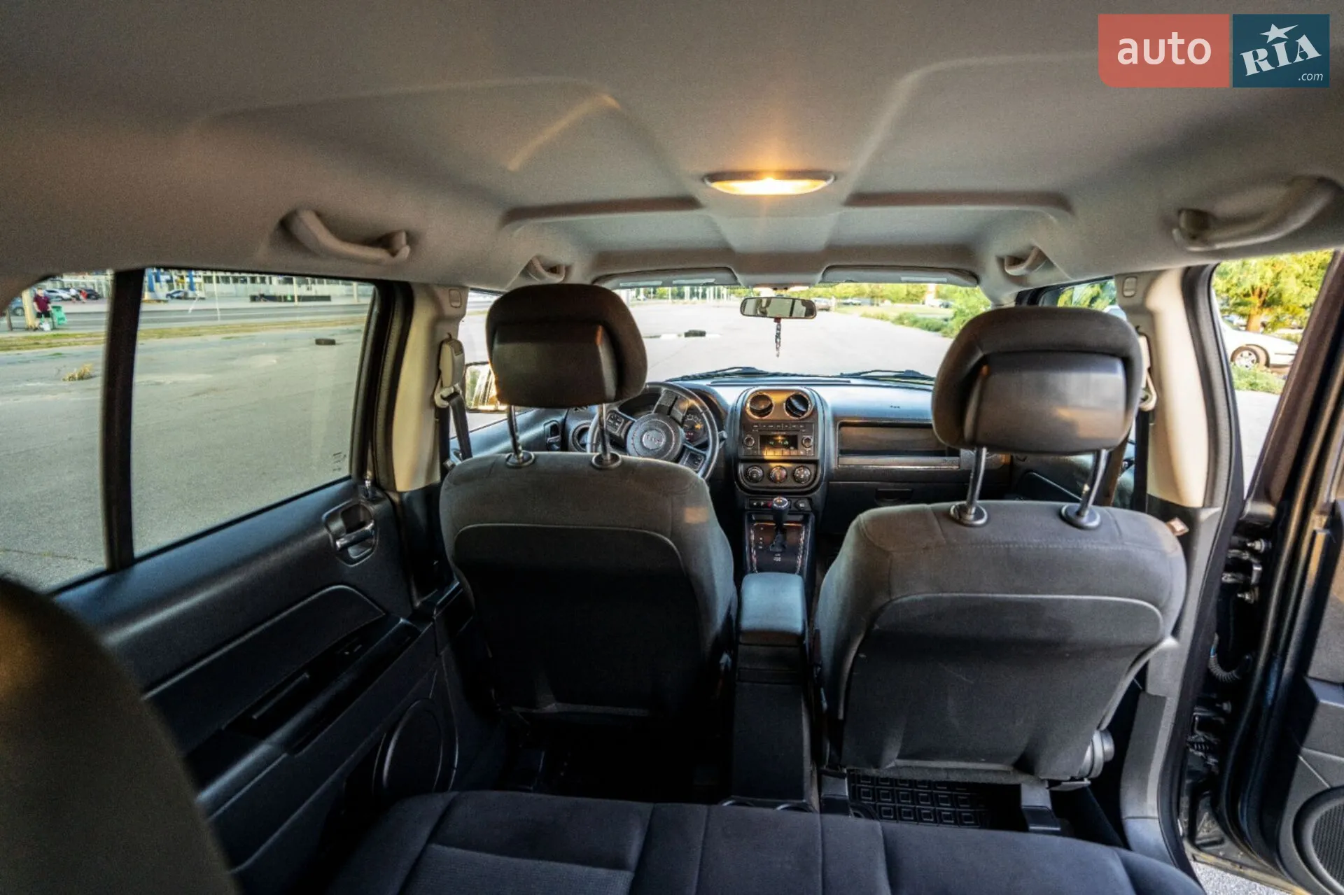 2015 Jeep Liberty (Patriot) - мініатюра 13