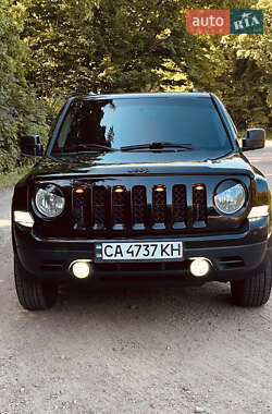 Внедорожник / Кроссовер Jeep Patriot 2015 в Богуславе