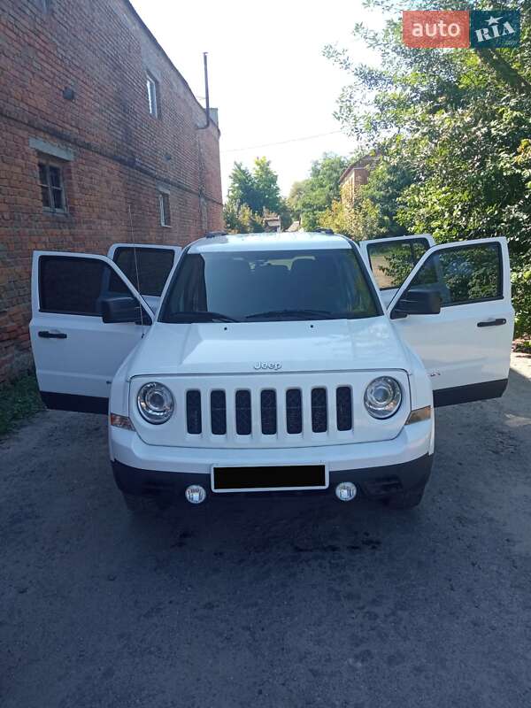 Внедорожник / Кроссовер Jeep Patriot 2013 в Казатине