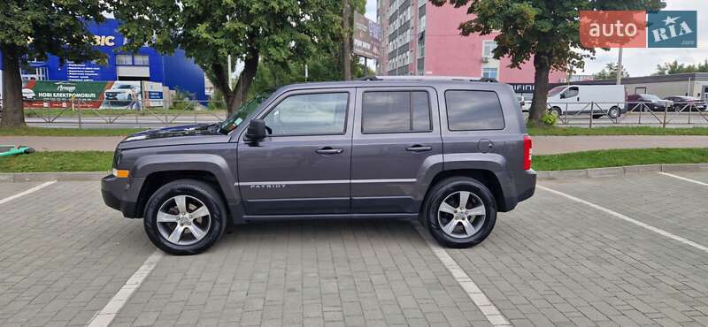 Внедорожник / Кроссовер Jeep Patriot 2016 в Хмельницком
