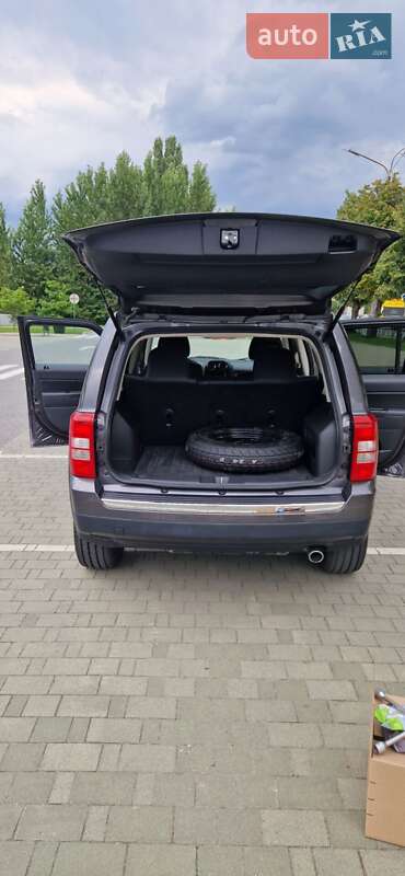 Внедорожник / Кроссовер Jeep Patriot 2016 в Хмельницком