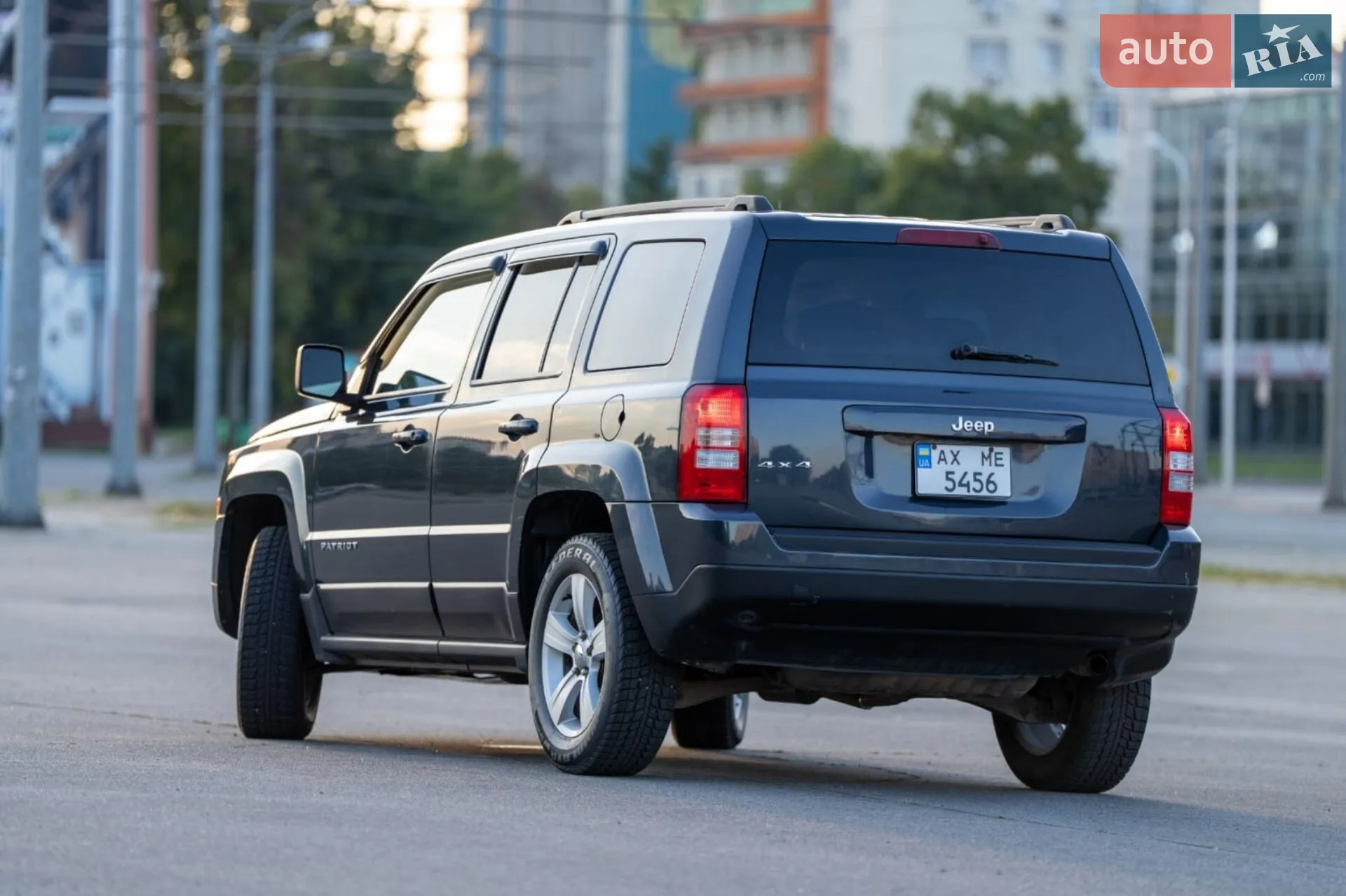 2015 Jeep Liberty (Patriot) - мініатюра 4