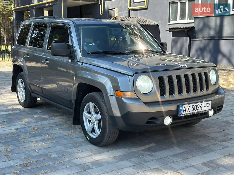 Позашляховик / Кросовер Jeep Patriot 2013 в Охтирці