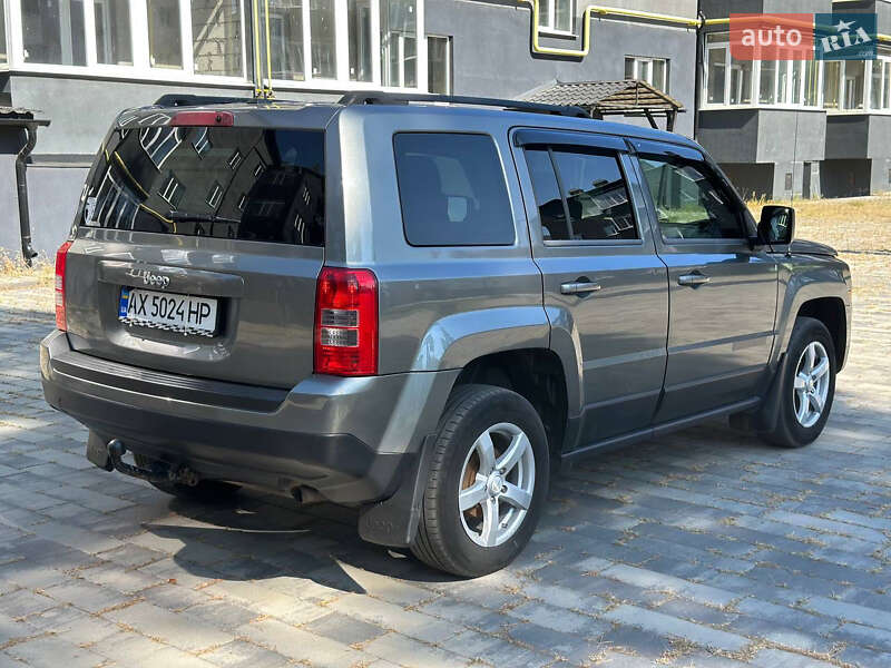 Позашляховик / Кросовер Jeep Patriot 2013 в Охтирці