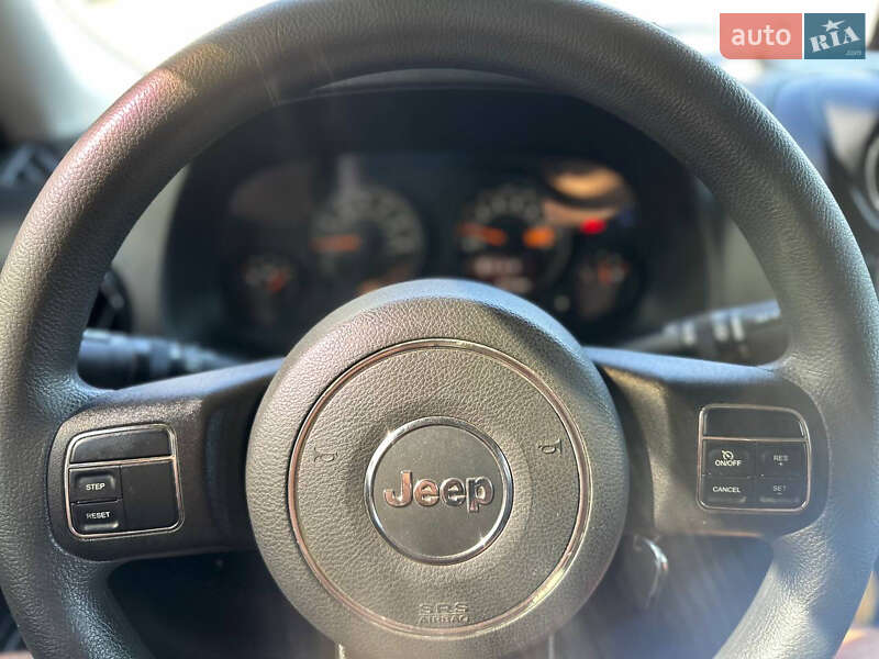 Позашляховик / Кросовер Jeep Patriot 2013 в Охтирці