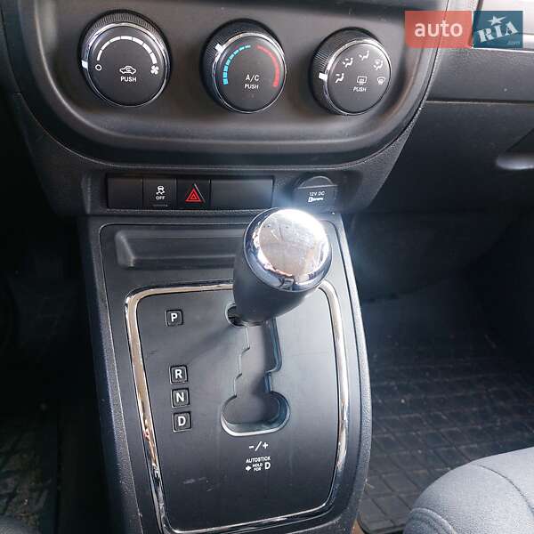 Позашляховик / Кросовер Jeep Patriot 2014 в Києві