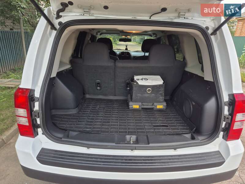 Позашляховик / Кросовер Jeep Patriot 2015 в Черкасах