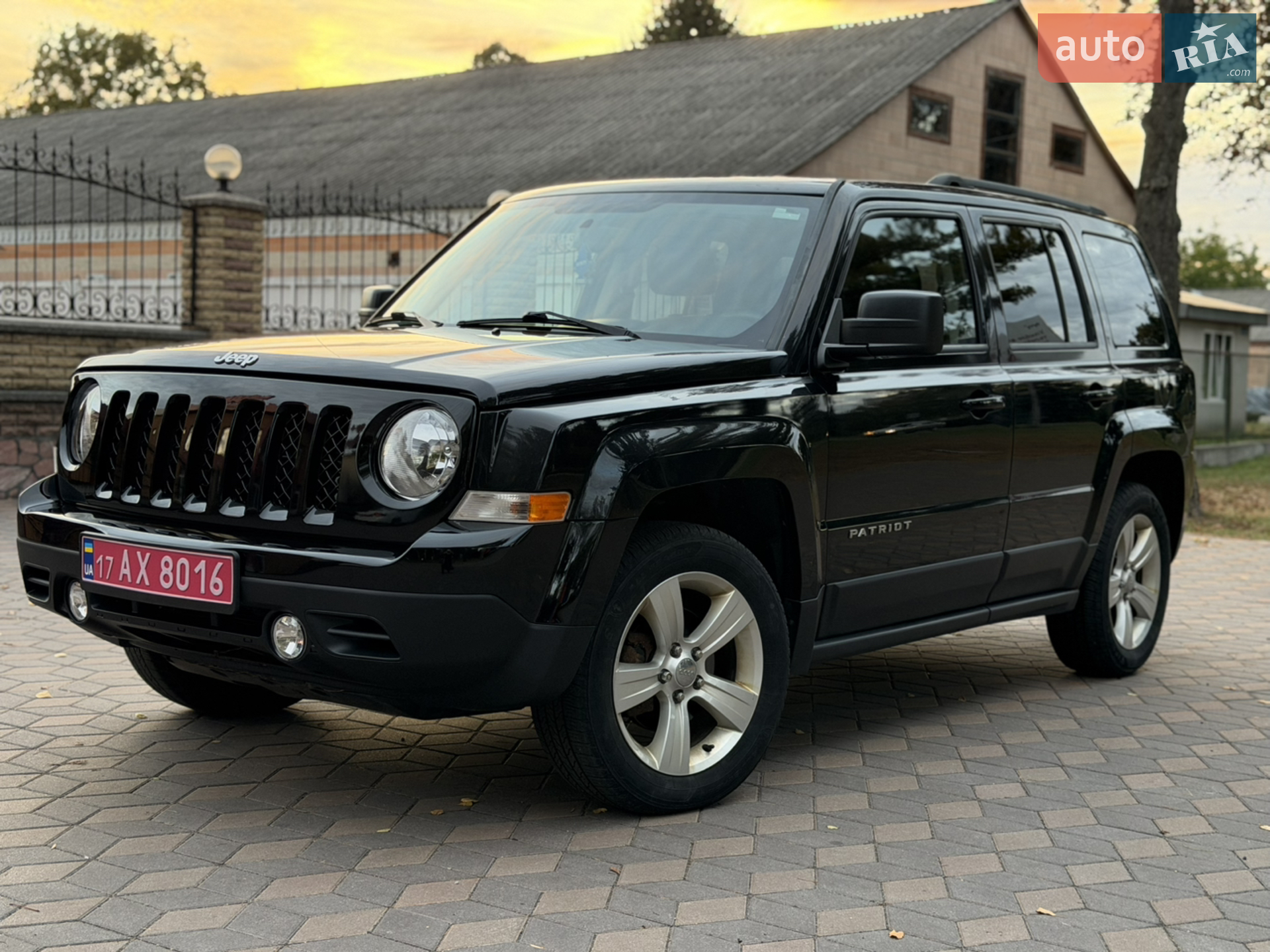 2014 Jeep Liberty (Patriot) - мініатюра 35