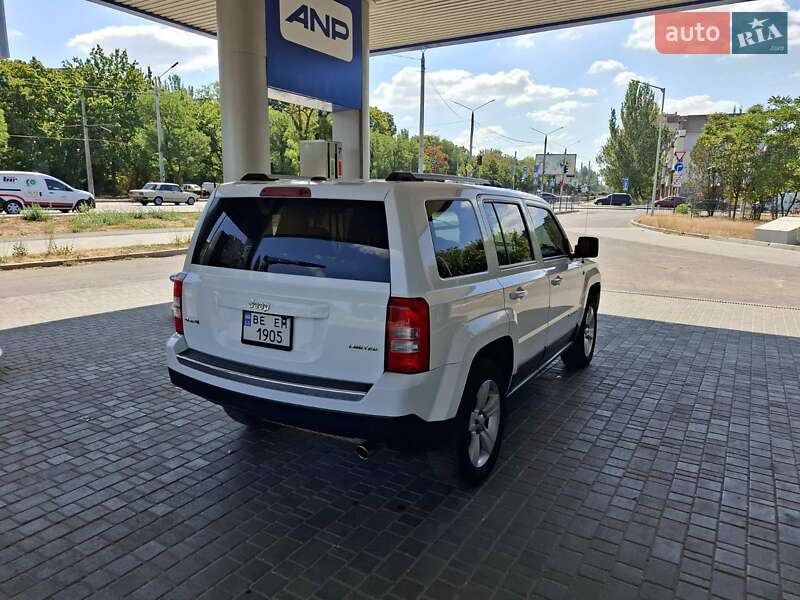Внедорожник / Кроссовер Jeep Patriot 2011 в Николаеве
