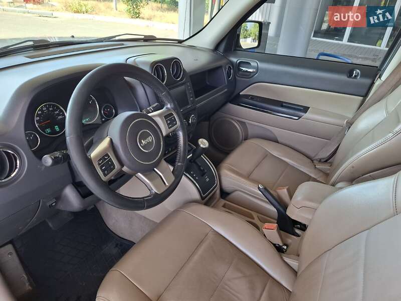 Внедорожник / Кроссовер Jeep Patriot 2011 в Николаеве
