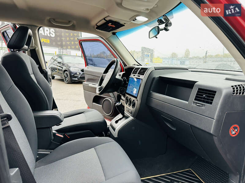 Позашляховик / Кросовер Jeep Patriot 2008 в Харкові