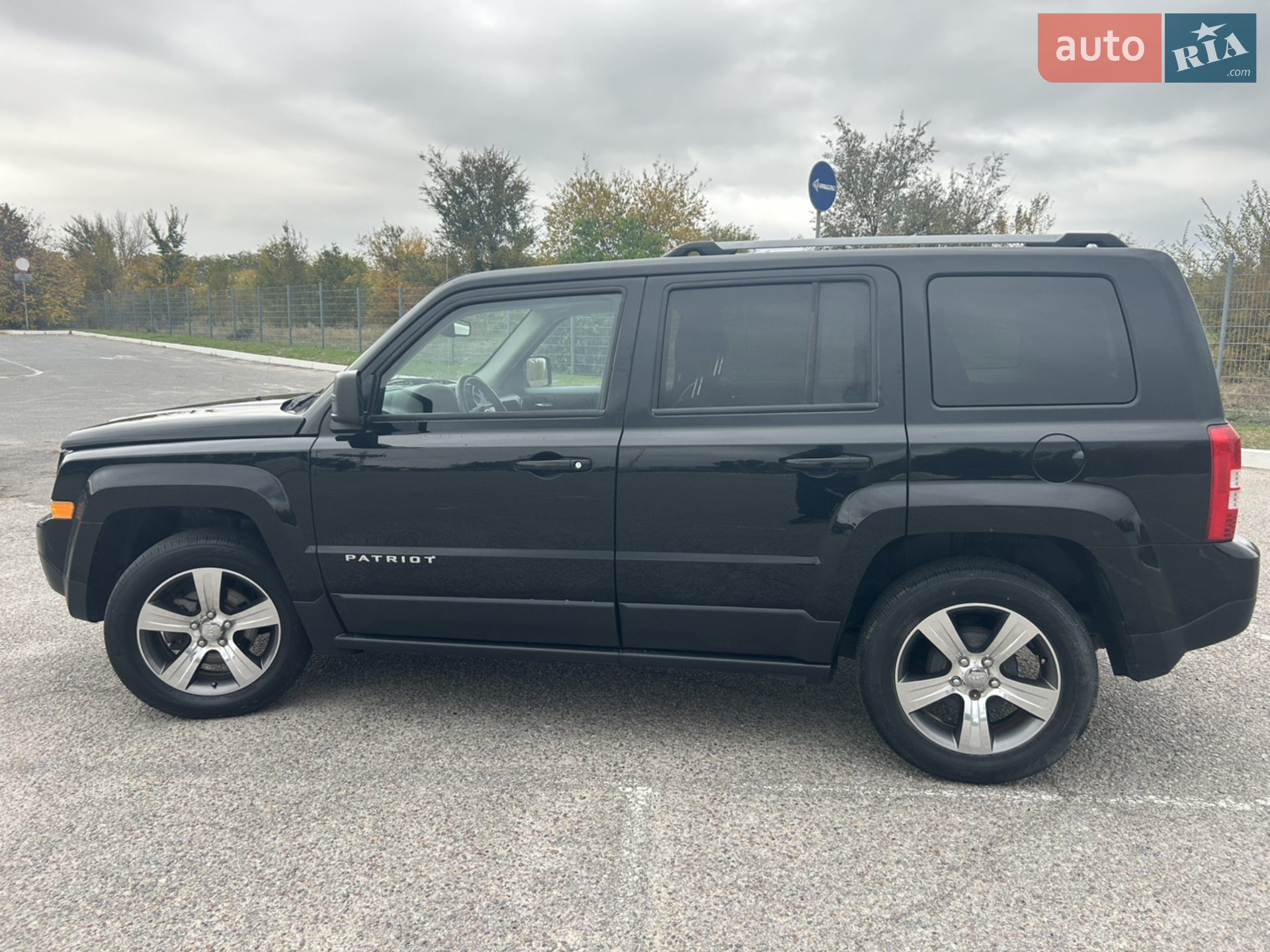 2016 Jeep Liberty (Patriot) - мініатюра 5