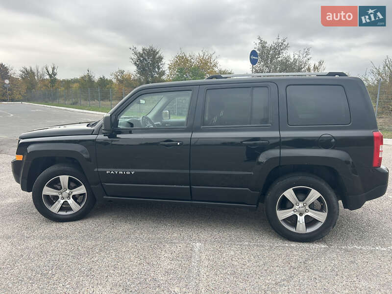 Позашляховик / Кросовер Jeep Patriot 2016 в Дніпрі