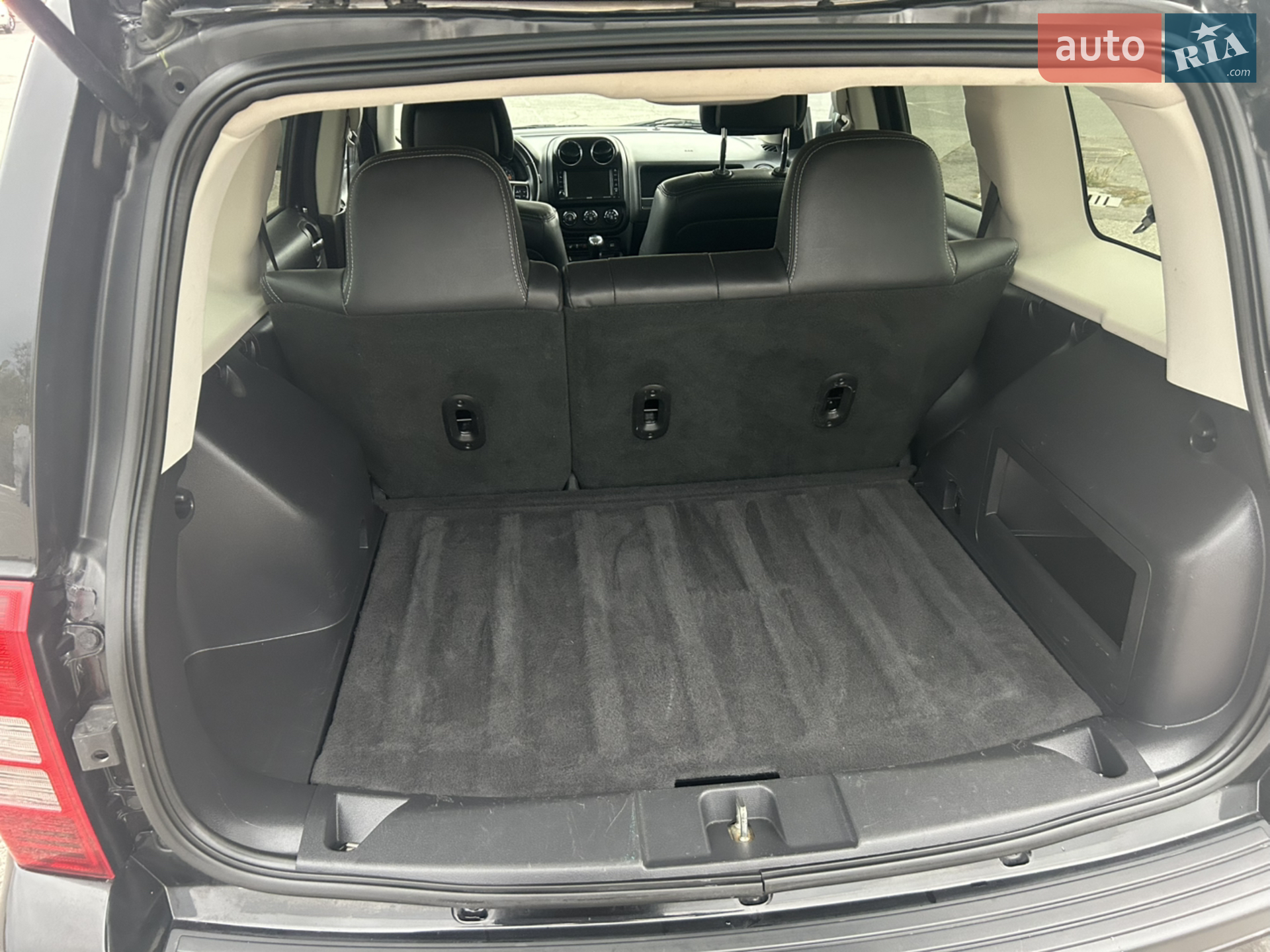 2016 Jeep Liberty (Patriot) - мініатюра 18