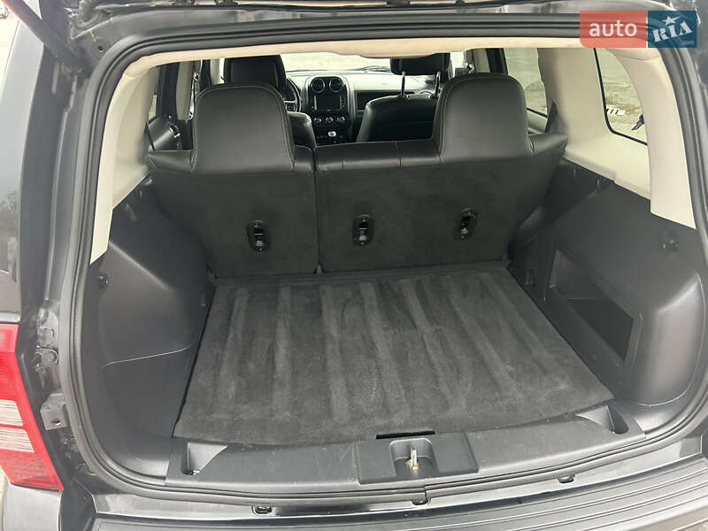 Позашляховик / Кросовер Jeep Patriot 2016 в Дніпрі