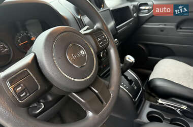 Внедорожник / Кроссовер Jeep Patriot 2015 в 