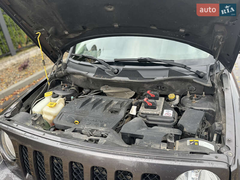 Внедорожник / Кроссовер Jeep Patriot 2015 в Львове